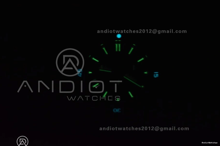 Best 586 Black Bracelet A 44mm BLSF Edition SS on Dial B01 Sustainable SS 1:1 Chronomat 0121